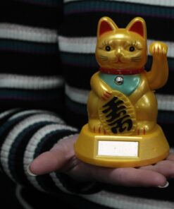 Cinska kocka Maneki Neko solarni